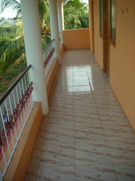 Madonna Holidays Appartement Benaulim Buitenkant foto