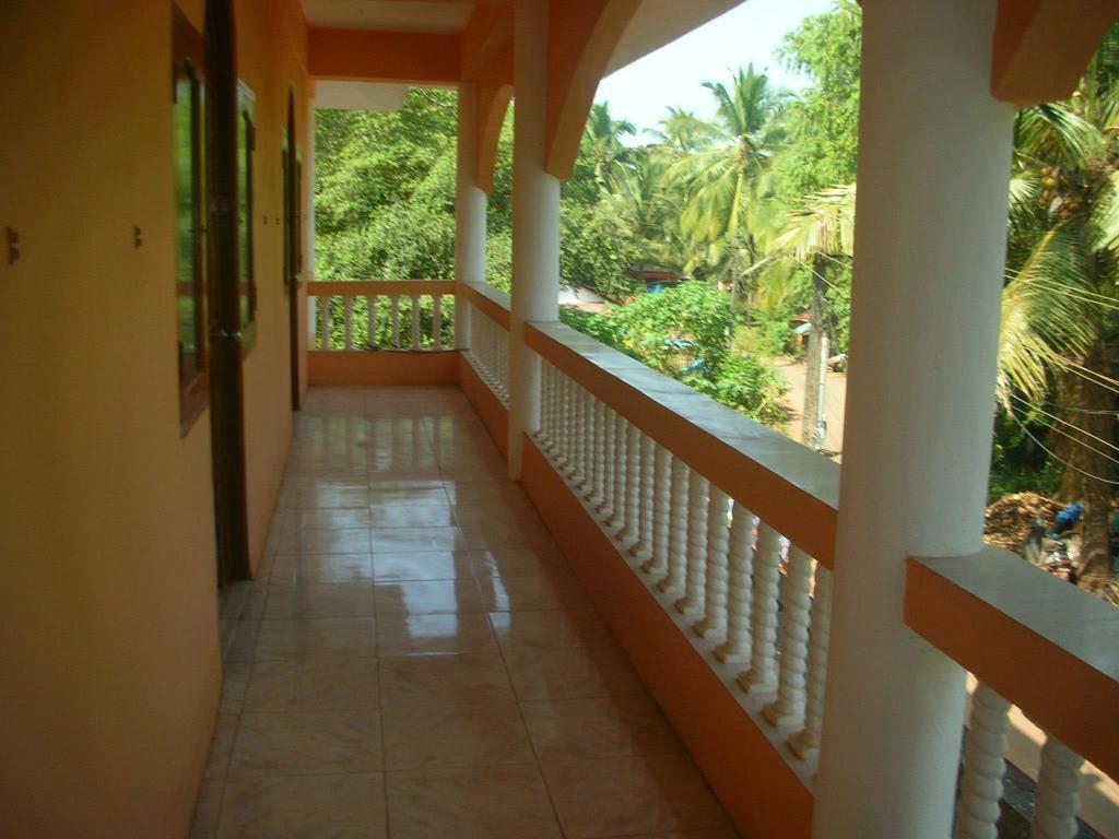 Madonna Holidays Appartement Benaulim Buitenkant foto